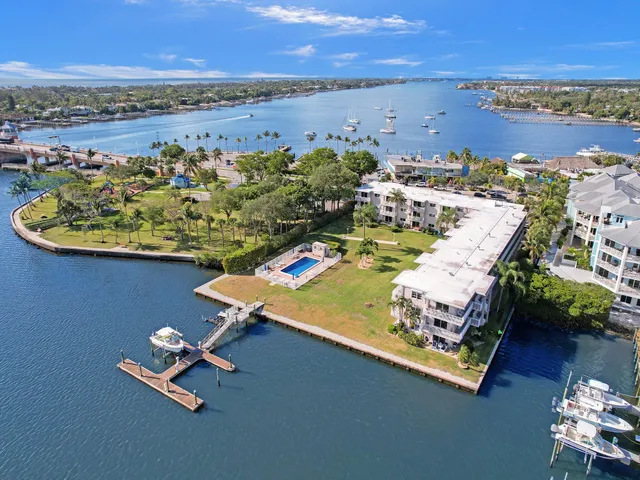 $5,500 | 311 East Ocean Avenue, Unit 103, Lantana, FL 33462