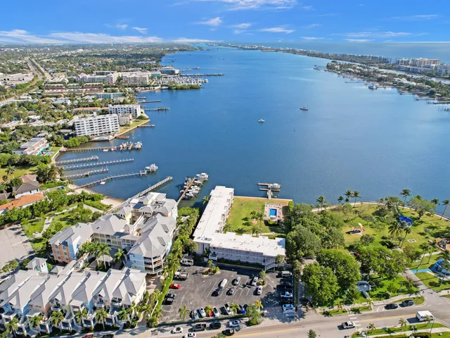 $5,500 | 311 East Ocean Avenue, Unit 103, Lantana, FL 33462