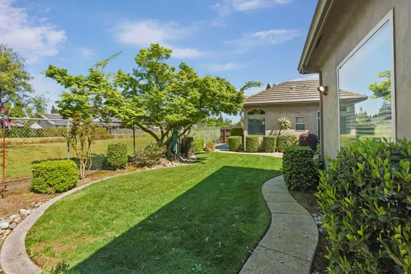 $875,000 | 2735 Bristol Lane, Lodi, CA 95242