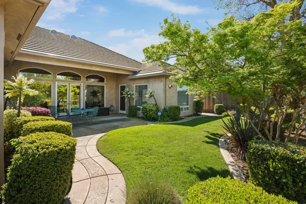 $875,000 | 2735 Bristol Lane, Lodi, CA 95242