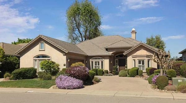 $875,000 | 2735 Bristol Lane, Lodi, CA 95242
