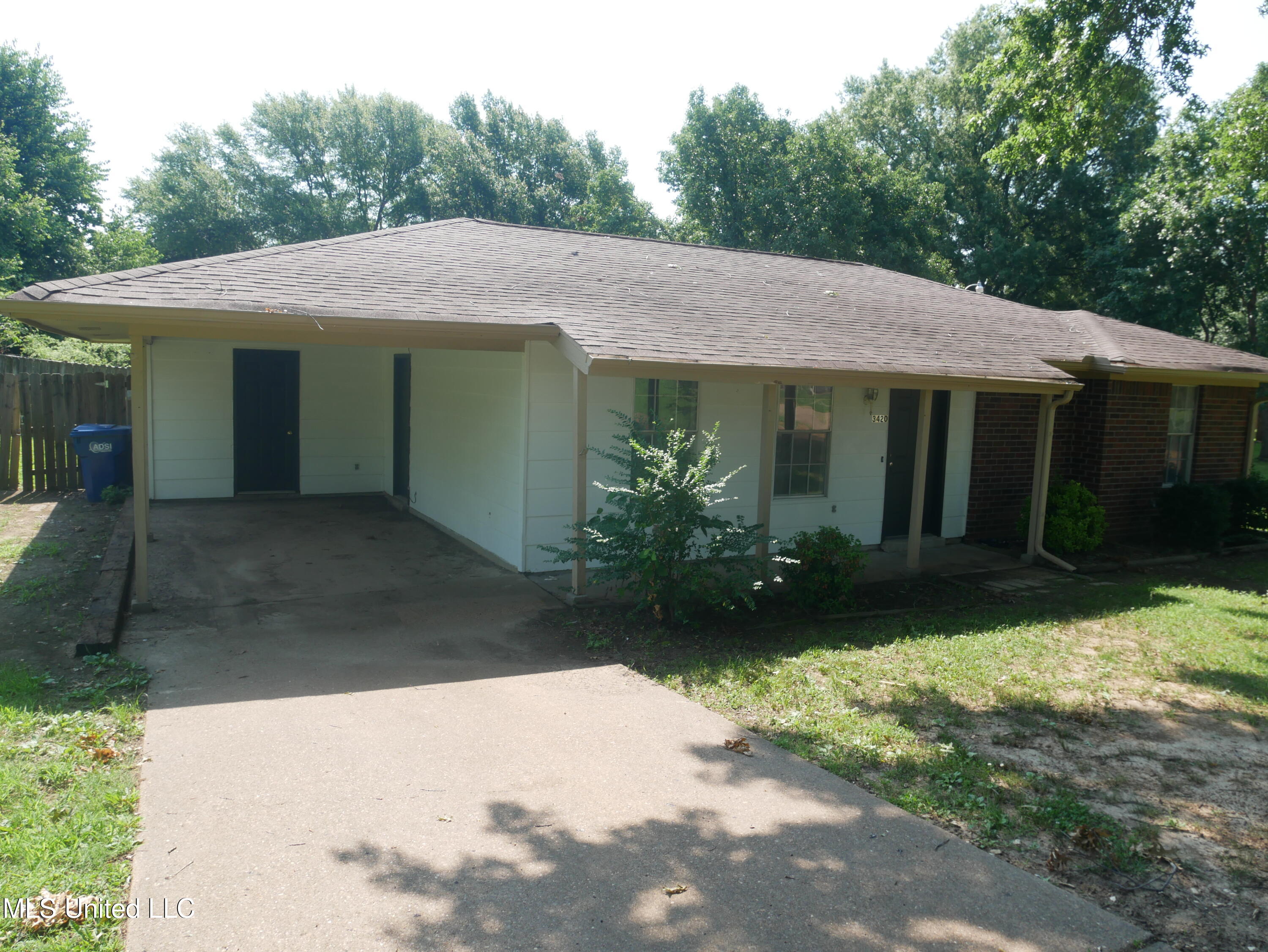 3420 Castle Drive Horn Lake, MS 38637 - Photo 3 of 26 P1090401