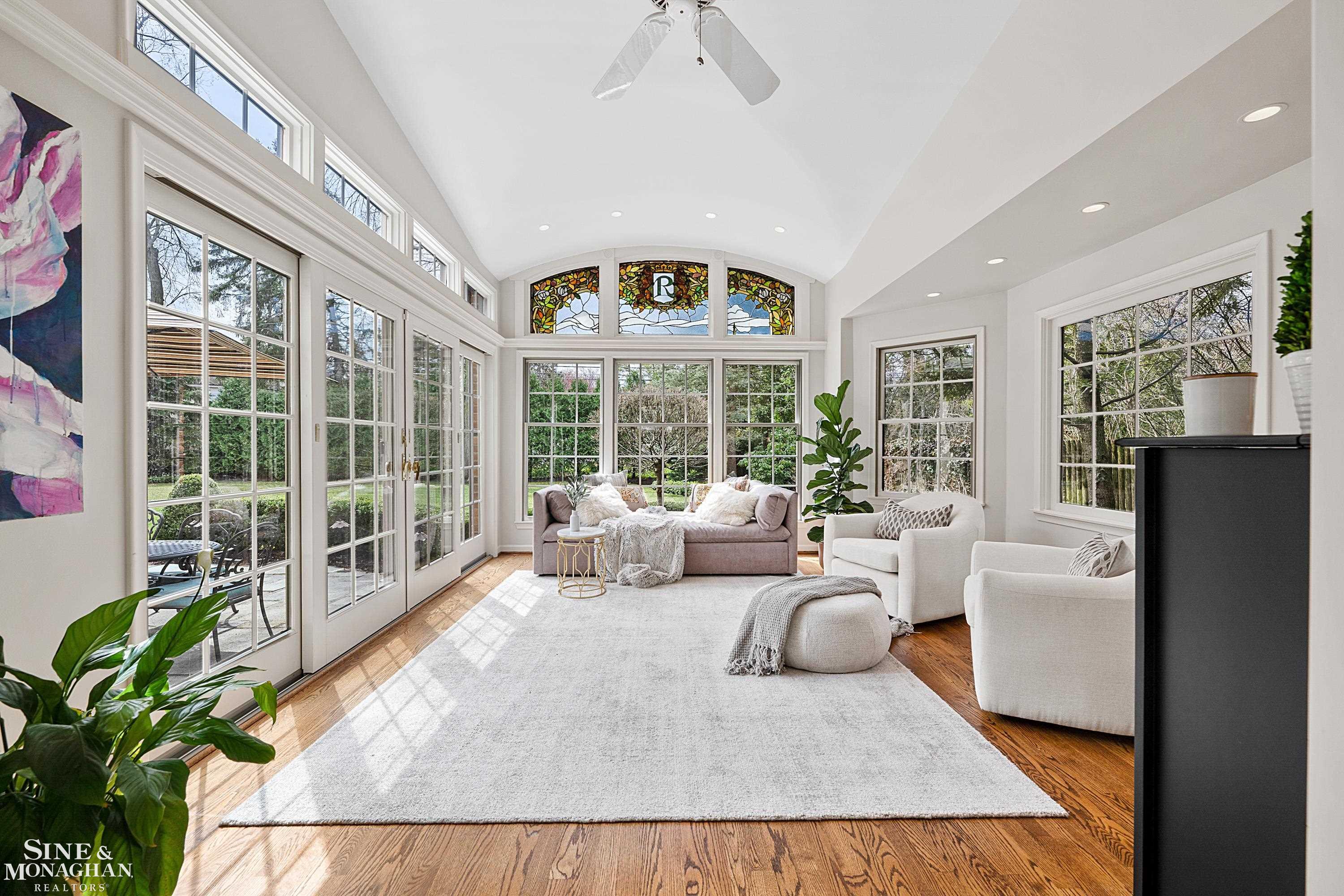255 Cloverly Road Grosse Pointe Farms, MI 48236 - Photo 10 of 70