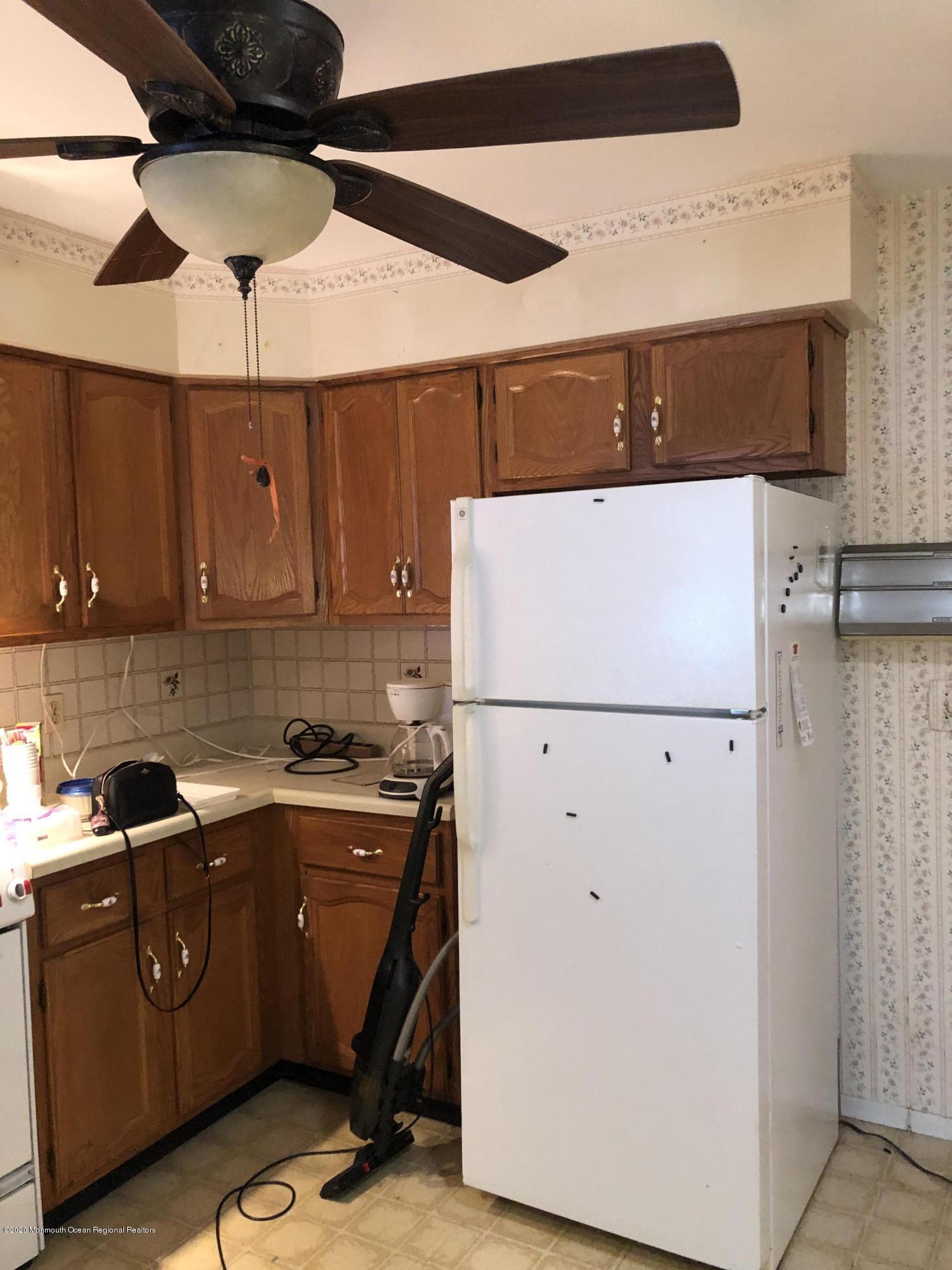 16 Amherst Road, Unit 64 Whiting, NJ 08759 - Photo 4 of 7 IMG_8041
