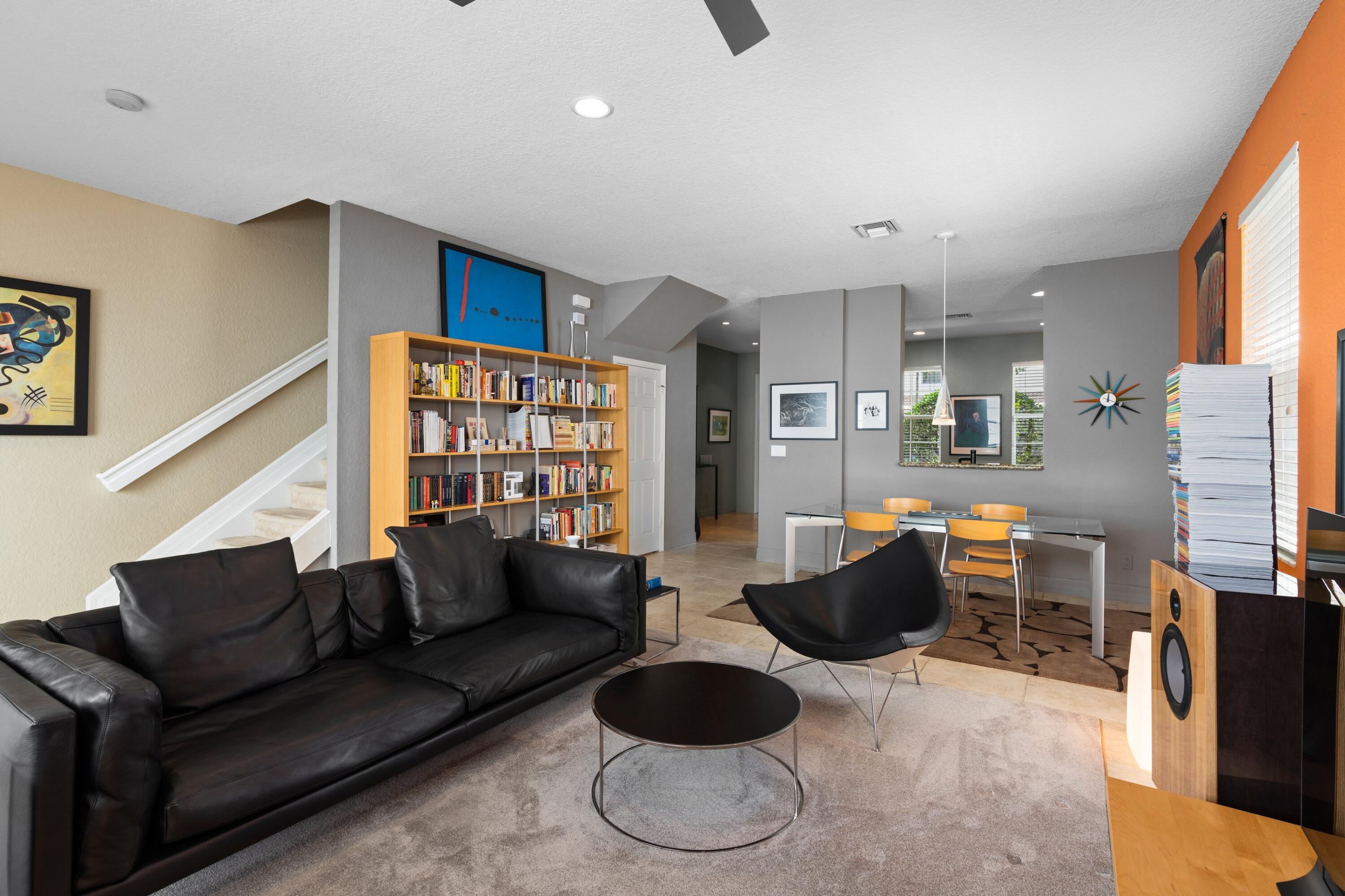 981 Northwest 18th Avenue Boca Raton, FL 33431 - Photo 4 of 31 Living Room