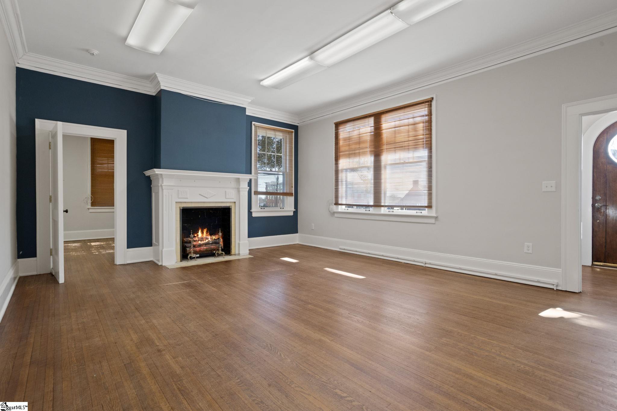 106 West Church Street Greer, SC 29650 - Photo 4 of 35 Gallery Image 4