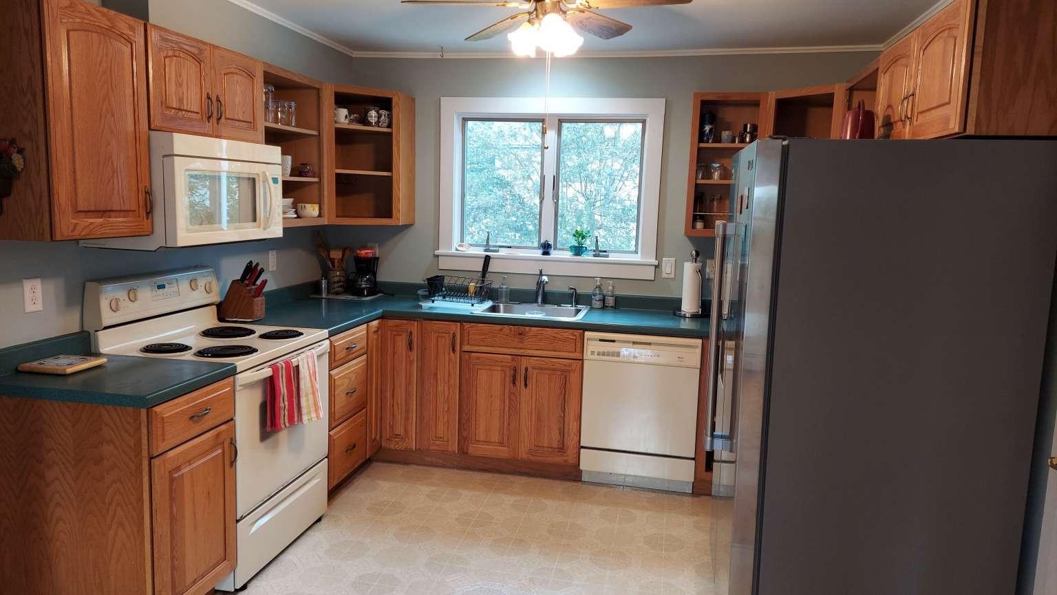 54 Ossie Road Middlebury, VT 05753 - Photo 11 of 15