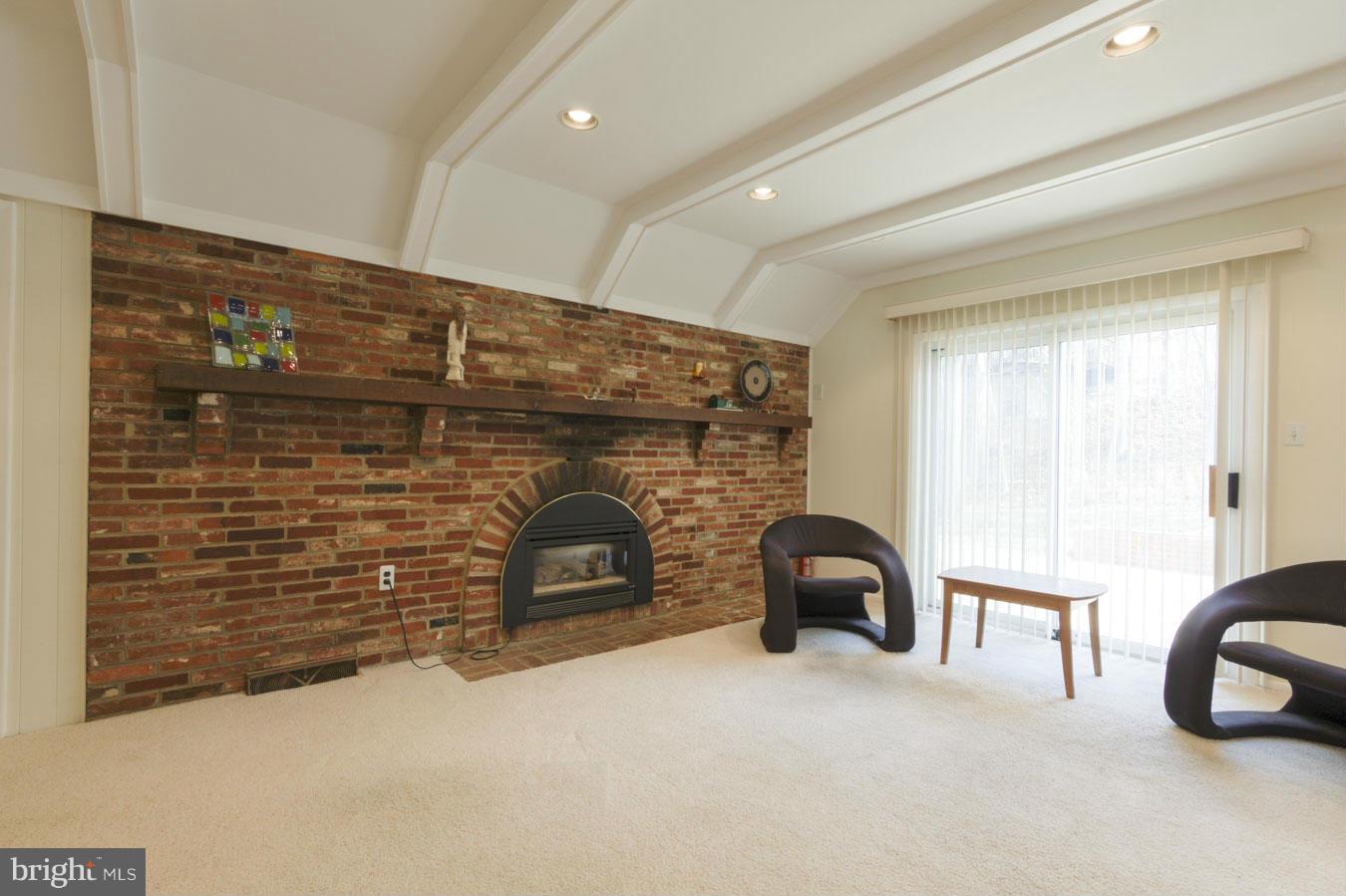 13003 Middlevale Lane Silver Spring, MD 20906 - Photo 8 of 22 Family Room