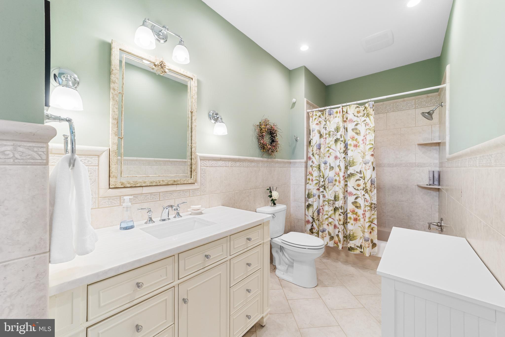 336 Lincoln Road Pilesgrove, NJ 08098 - Photo 23 of 55 Master Bath