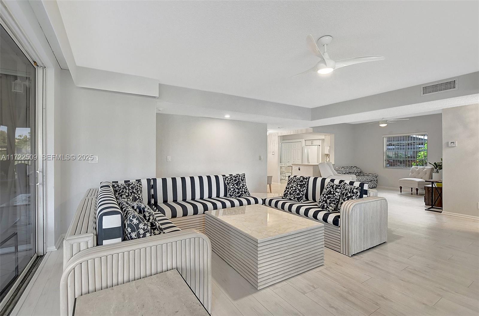 Boca Pointe Boca Raton, FL 33433 - Photo 8 of 32 a living room with furniture