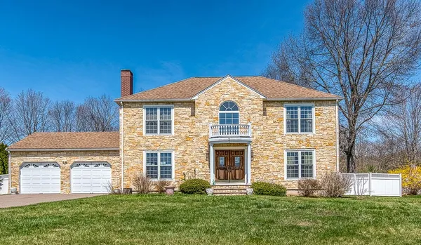 $880,000 | 5 Hannah Drive, Cumberland, RI 02864