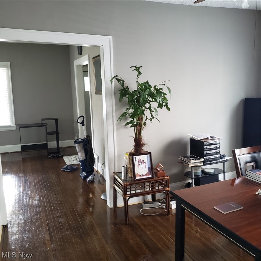 3419 Altamont Road Cleveland, OH 44118 - Photo 8 of 33