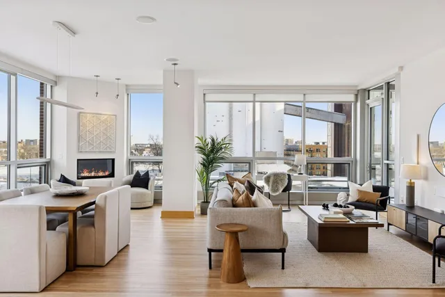 $850,000 | 222 2nd Street Southeast, Unit 704, Minneapolis, MN 55414