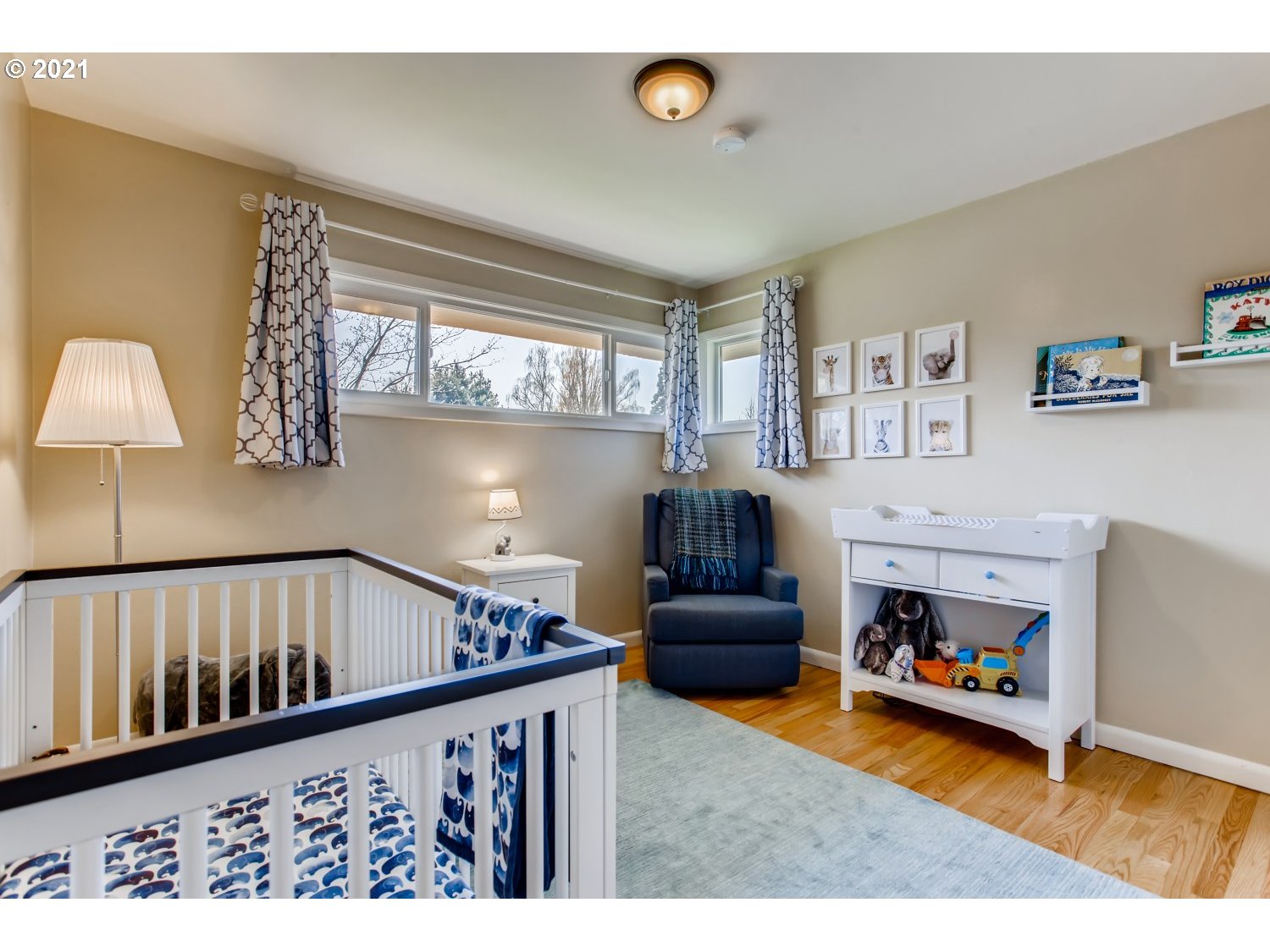 6461 Southwest 46th Place Portland, OR 97221 - Photo 15 of 27 Gallery Image 15