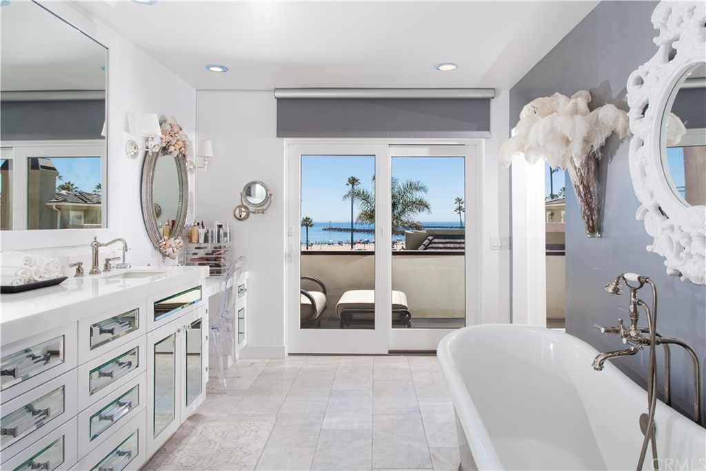 3014 Breakers Drive Corona del Mar, CA 92625 - Photo 24 of 38