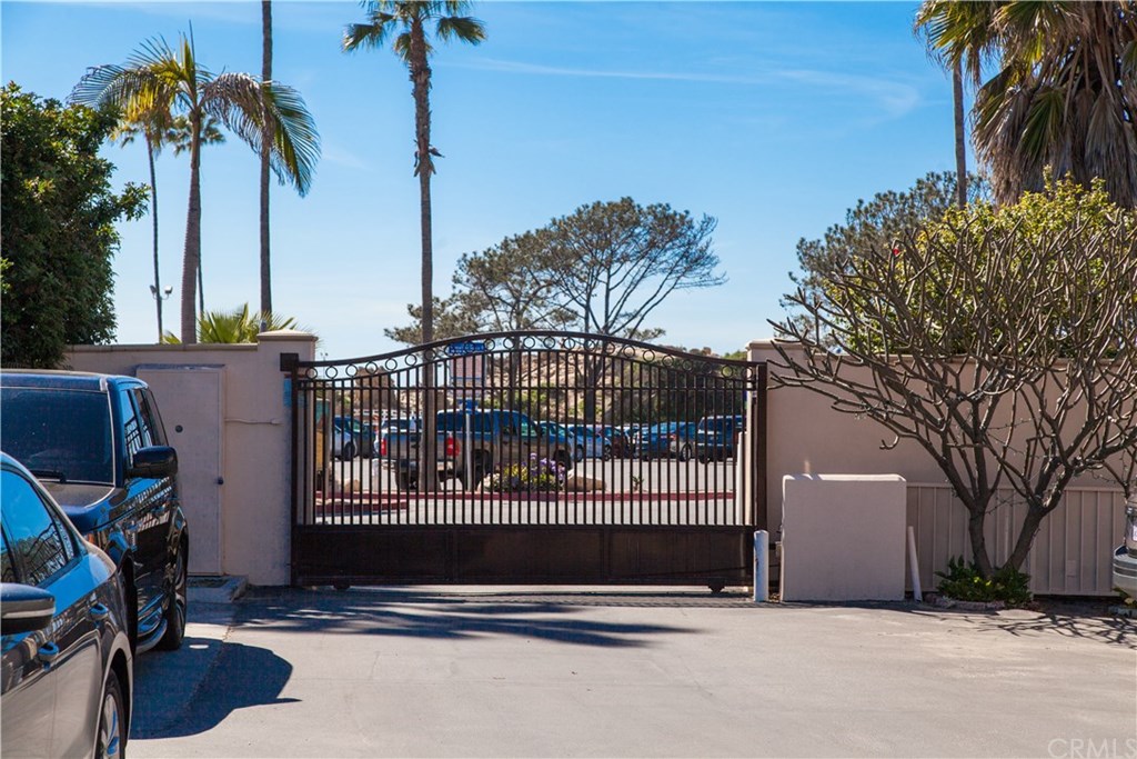 3014 Breakers Drive Corona del Mar, CA 92625 - Photo 37 of 38