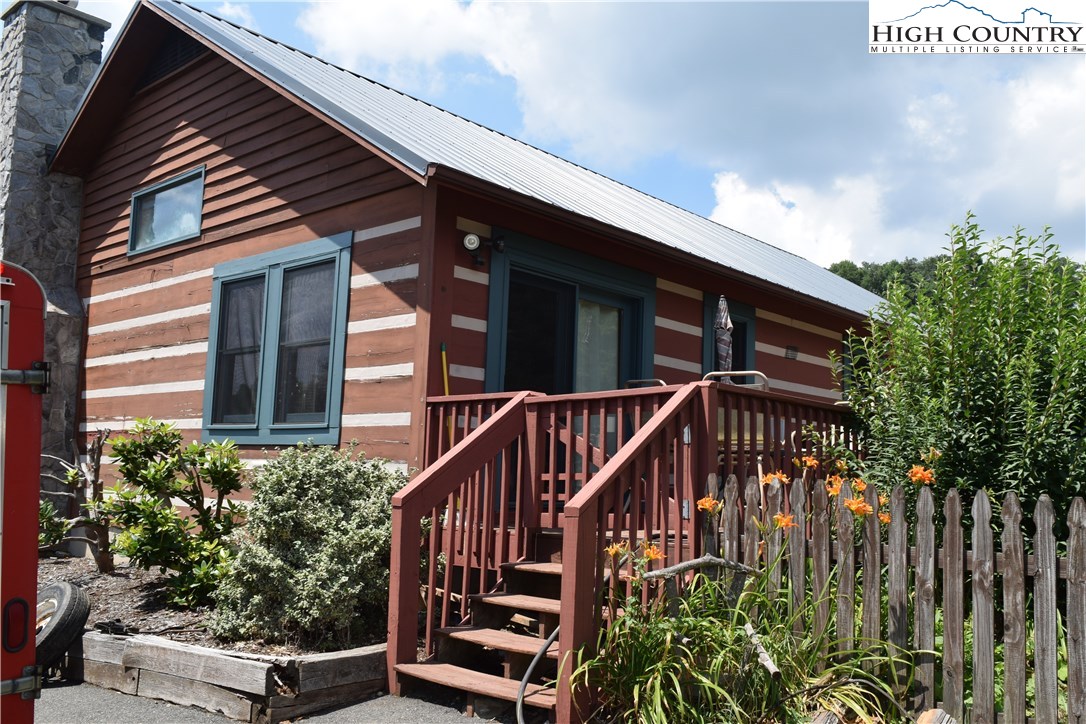 174 Shores Way Boone, NC 28607 - Photo 12 of 18 Gallery Image 12