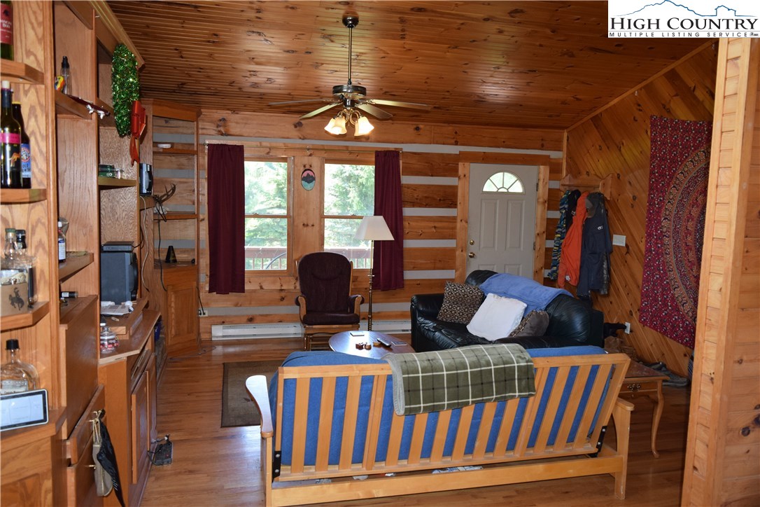 174 Shores Way Boone, NC 28607 - Photo 5 of 18 Gallery Image 5