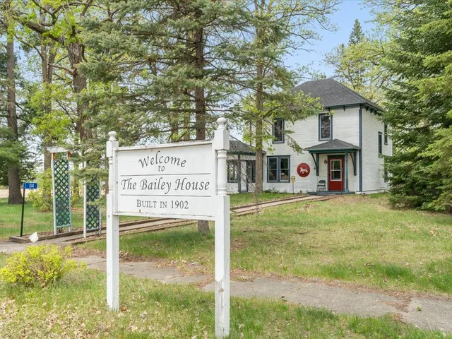 $238,900 | 114 Washburn Avenue, Backus, MN 56435