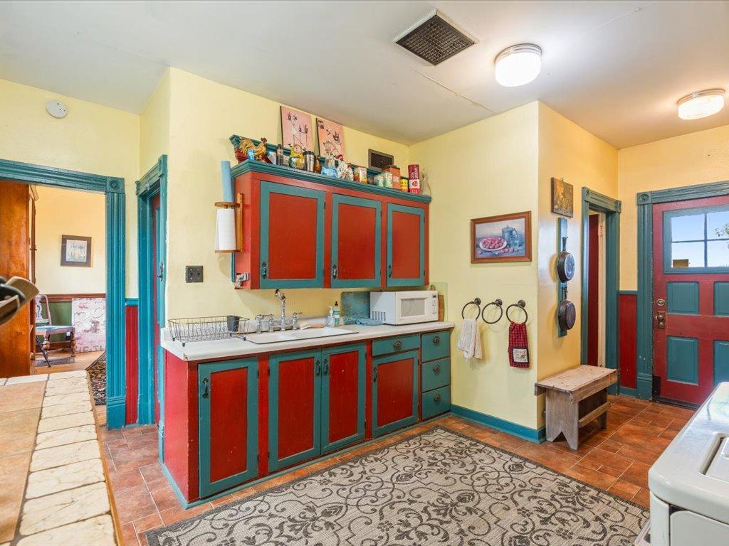 114 Washburn Avenue Backus, MN 56435 - Photo 6 of 41