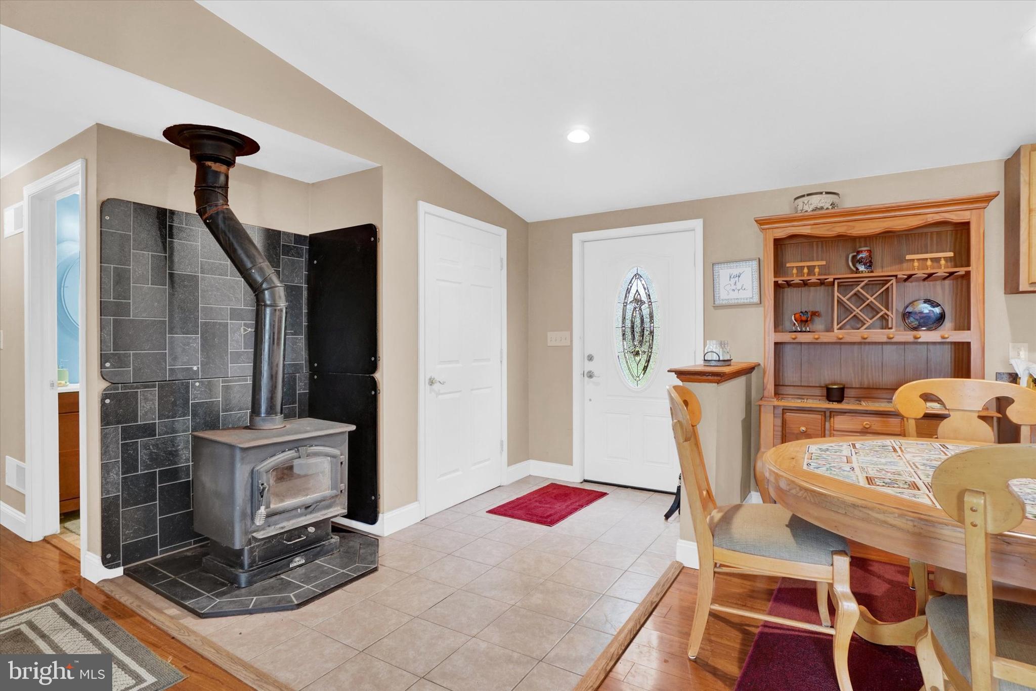 1061 Richmond Road Windsor, PA 17366 - Photo 5 of 39