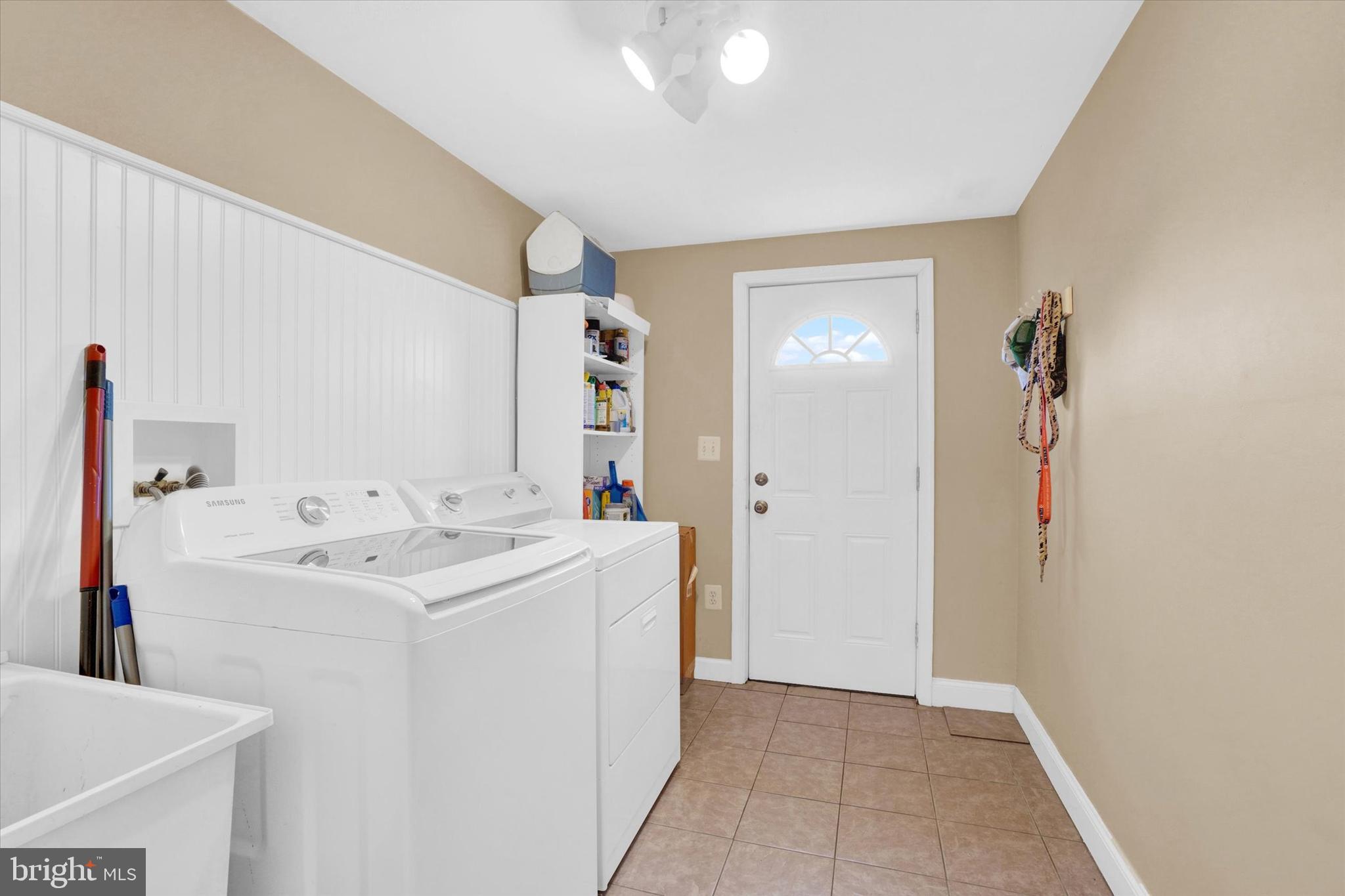 1061 Richmond Road Windsor, PA 17366 - Photo 9 of 39