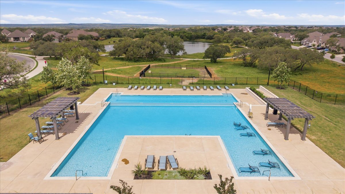 366 Cold Riv Run Kyle, TX 78640 - Photo 27 of 31 Community resort-style pool