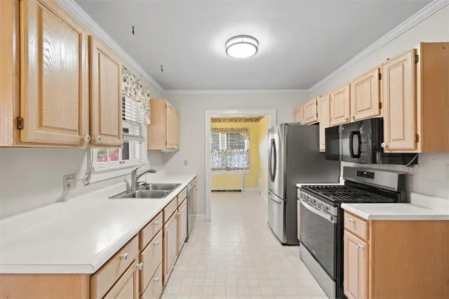 $520,000 | 5701 Wornall Road, Kansas City, MO 64113