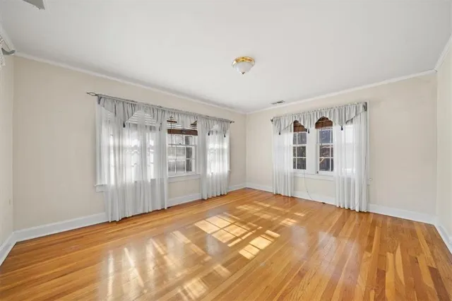 $520,000 | 5701 Wornall Road, Kansas City, MO 64113