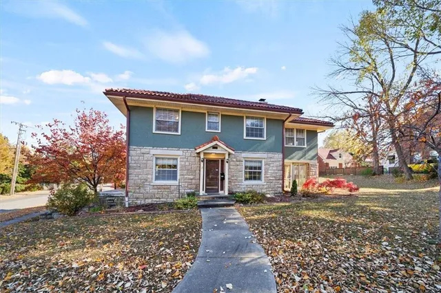 $520,000 | 5701 Wornall Road, Kansas City, MO 64113