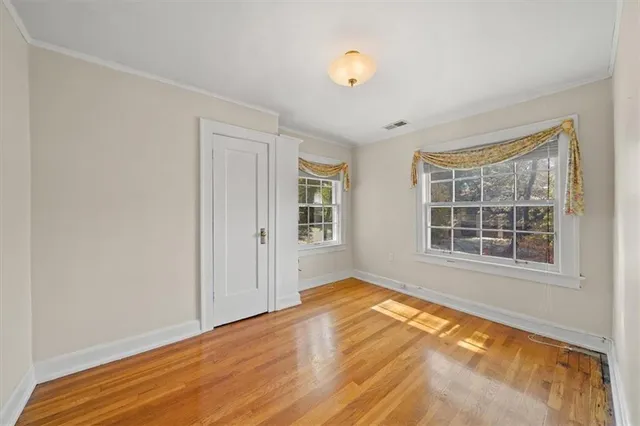 $520,000 | 5701 Wornall Road, Kansas City, MO 64113