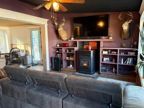 $189,900 | 8 Jennifer Street, Danville, NH 03819