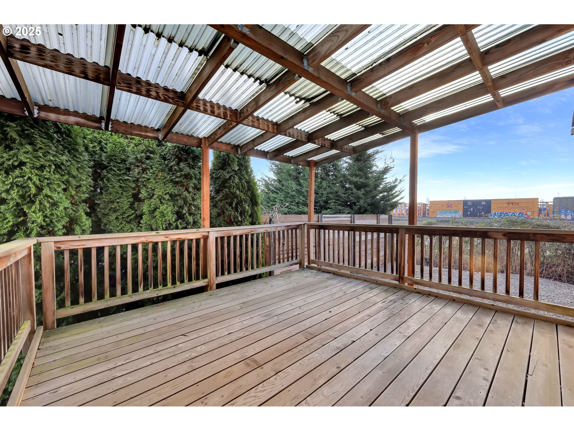 742 Filbert Avenue Eugene, OR 97404 - Photo 37 of 41 Deck