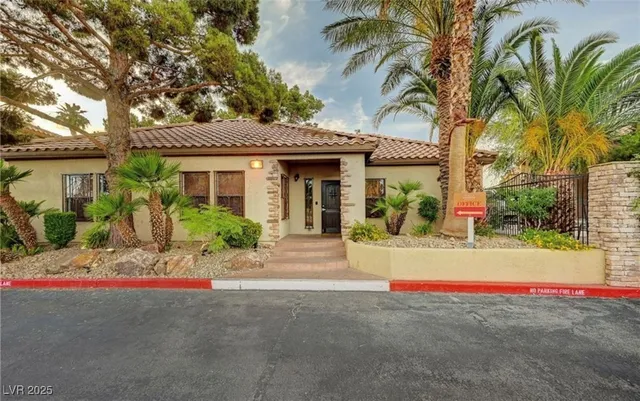 $1,250 | 3135 South Mojave Road, Unit 218, Las Vegas, NV 89121