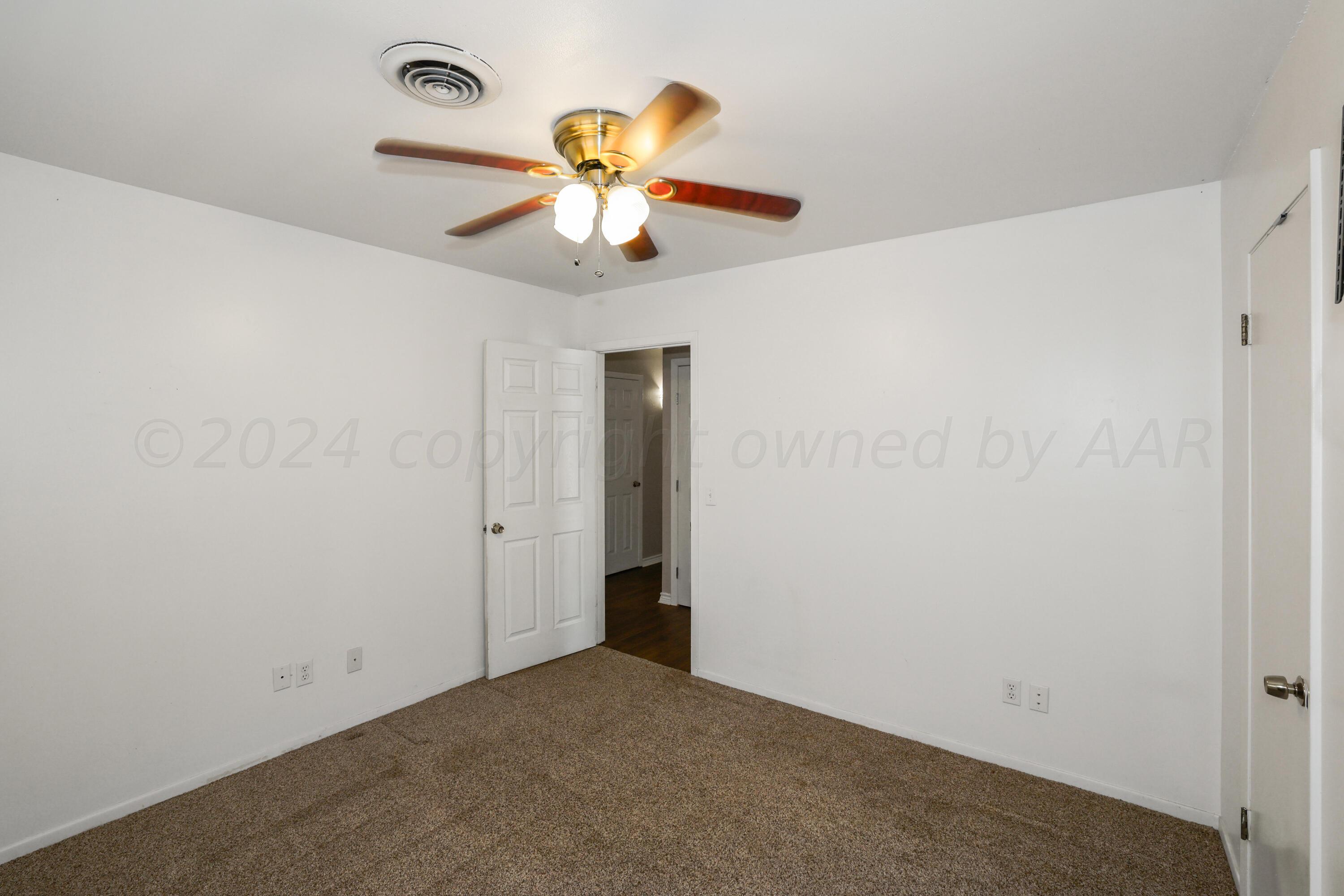 6005 Elmhurst Road Amarillo, TX 79106 - Photo 13 of 20 2nd Bedroom2