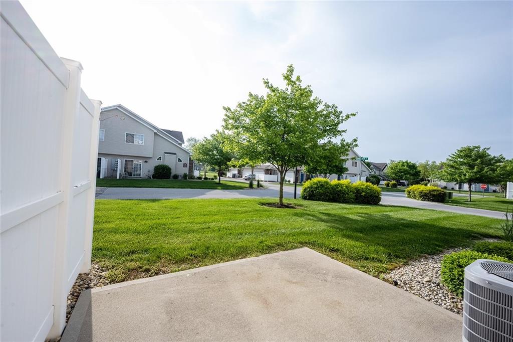 5922 Marina View Lane, Unit 13 Indianapolis, IN 46237 - Photo 6 of 38