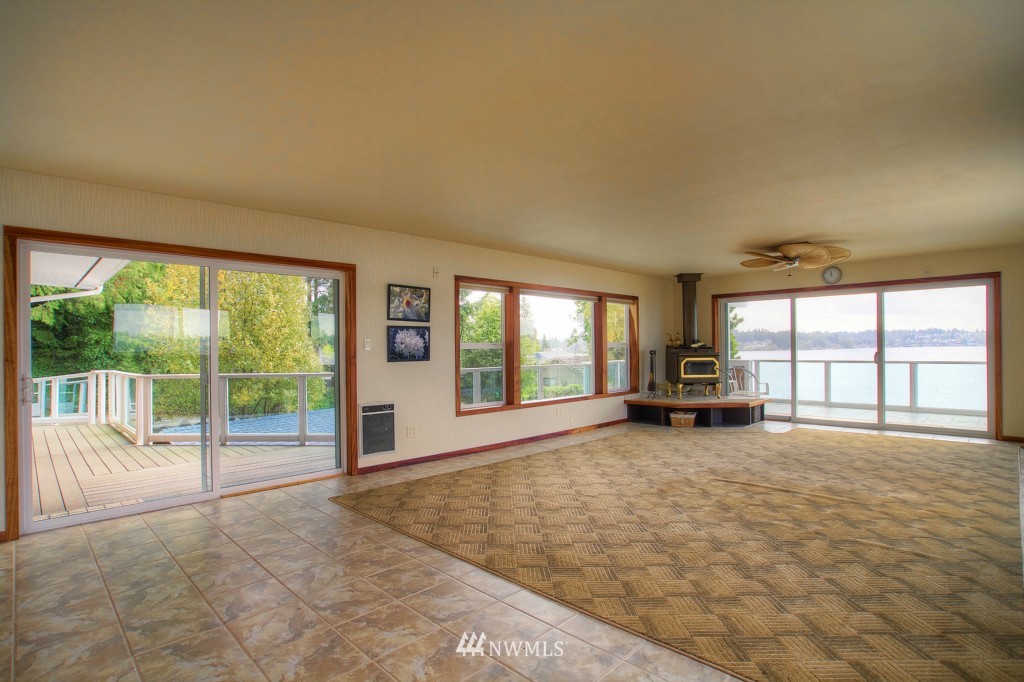 11112 Vernon Road Lake Stevens, WA 98258 - Photo 3 of 13 Gallery Image 3