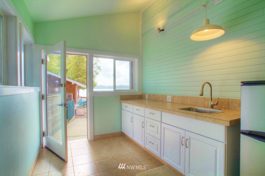 11112 Vernon Road Lake Stevens, WA 98258 - Photo 10 of 13 Gallery Image 10