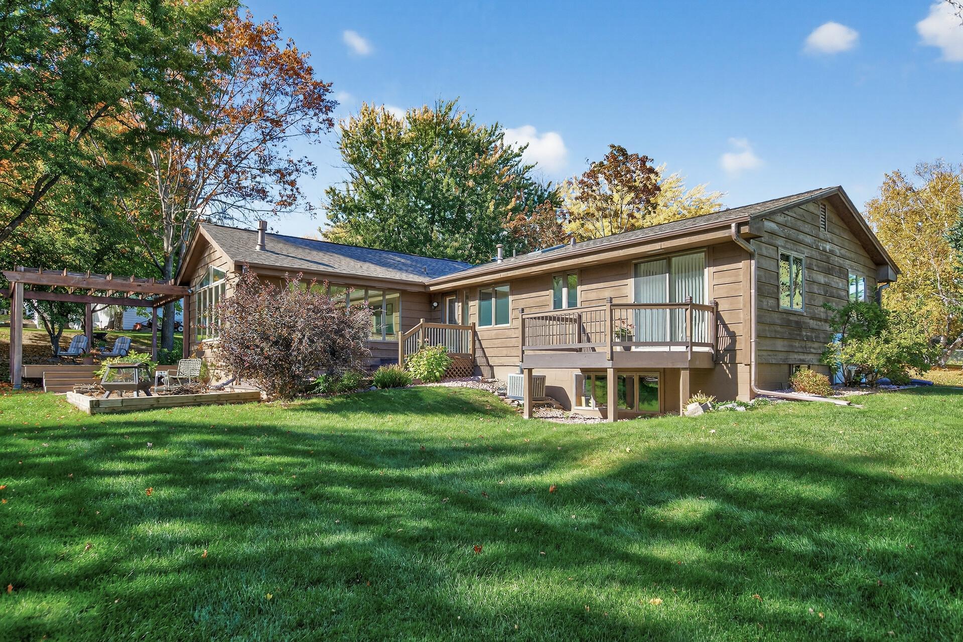 18869 Clear View Drive Minnetonka, MN 55345 - Photo 3 of 39