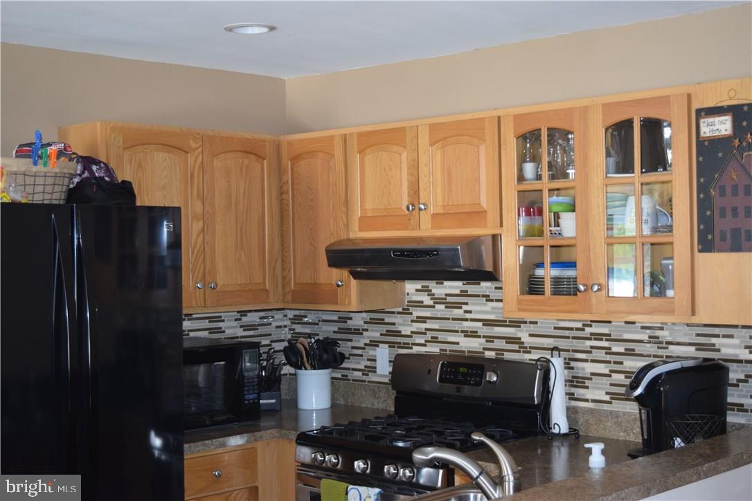 121 Ahoy Road Manahawkin, NJ 08050 - Photo 3 of 26