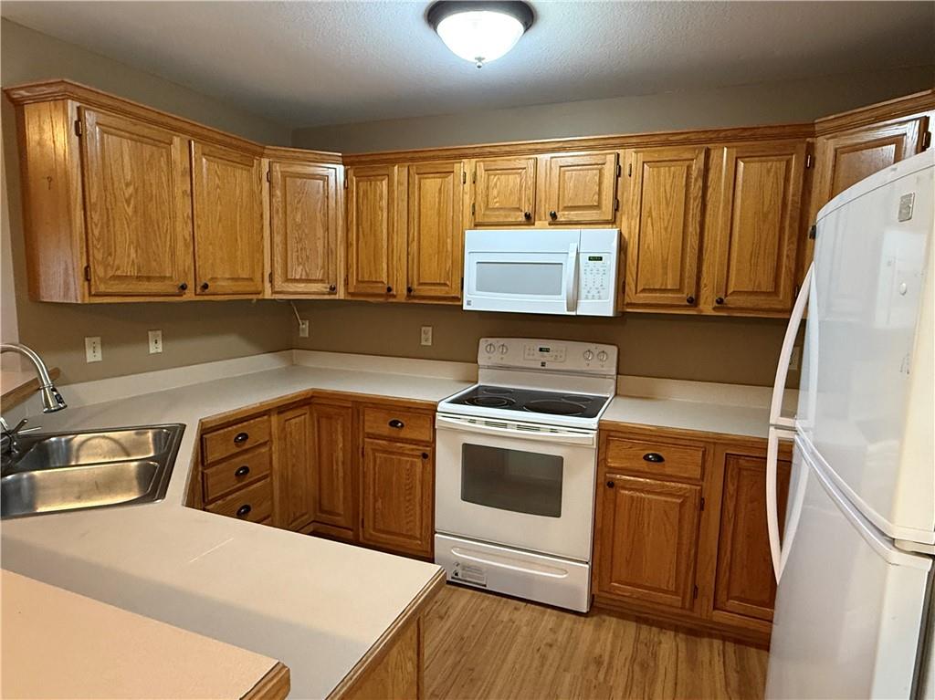 1729 South Maple Street Ottawa, KS 66067 - Photo 11 of 50