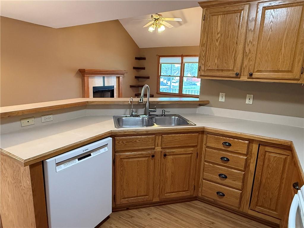 1729 South Maple Street Ottawa, KS 66067 - Photo 13 of 50