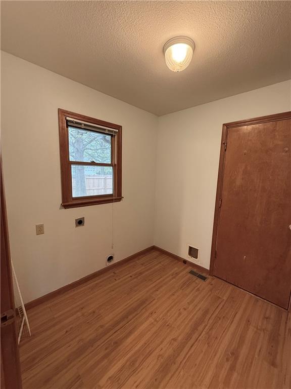 1729 South Maple Street Ottawa, KS 66067 - Photo 14 of 50