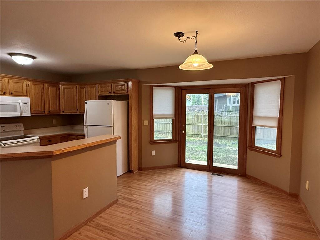 1729 South Maple Street Ottawa, KS 66067 - Photo 9 of 50