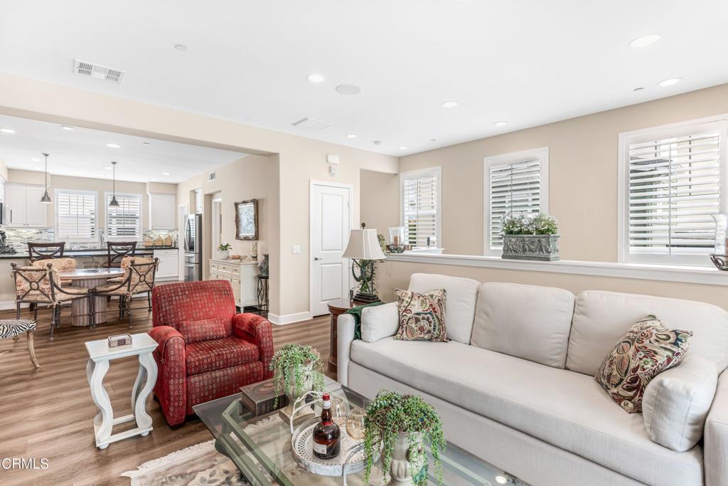 3729 Islander Walk Oxnard, CA 93035 - Photo 5 of 35 Gallery Image 5
