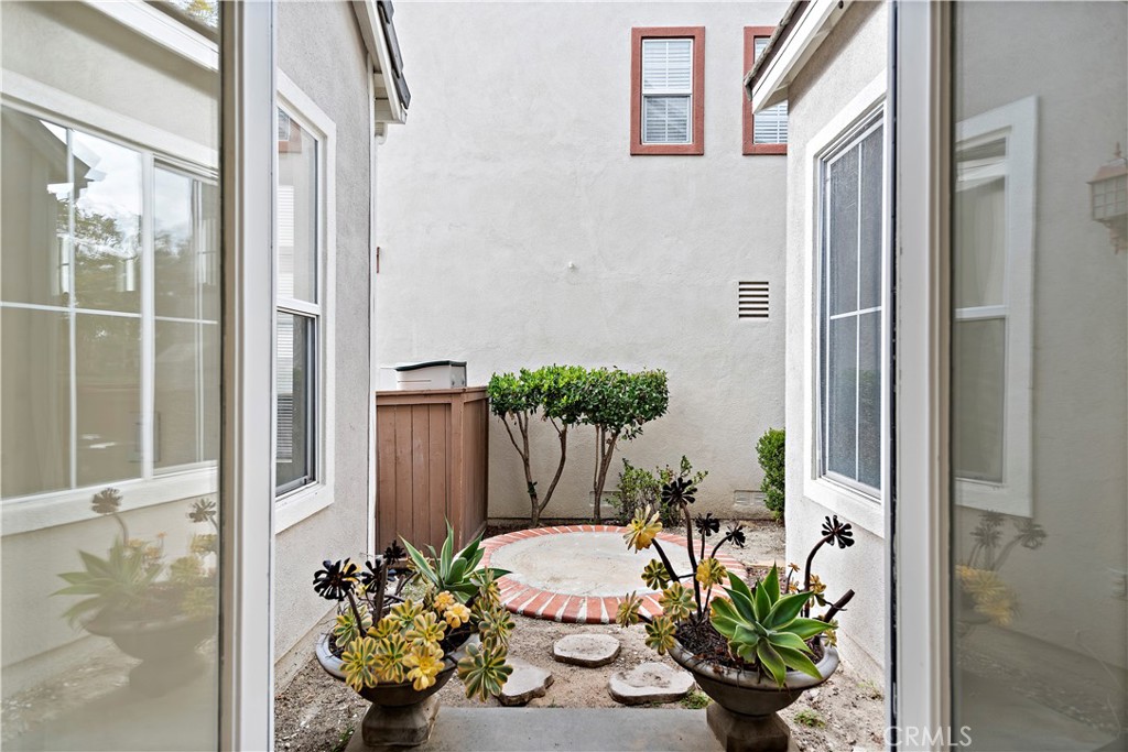 68 Kyle Court Ladera Ranch, CA 92694 - Photo 28 of 33 a view of a flower pot