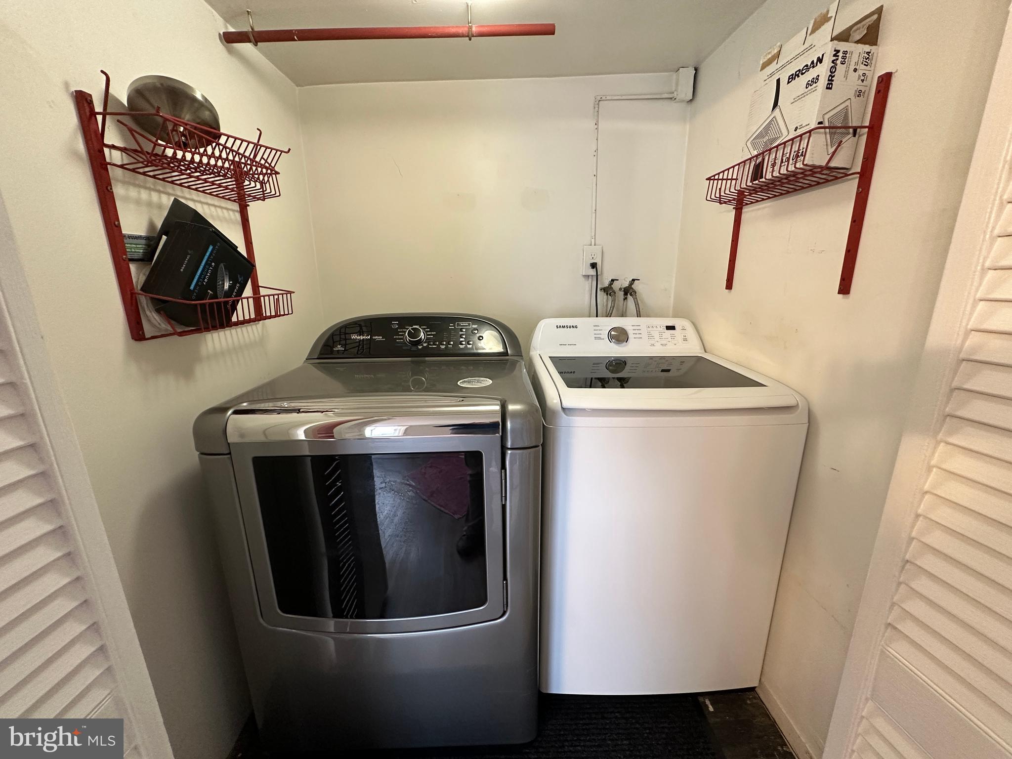 40 North Main Street Boonsboro, MD 21713 - Photo 59 of 75 a utility room with dryer and washer
