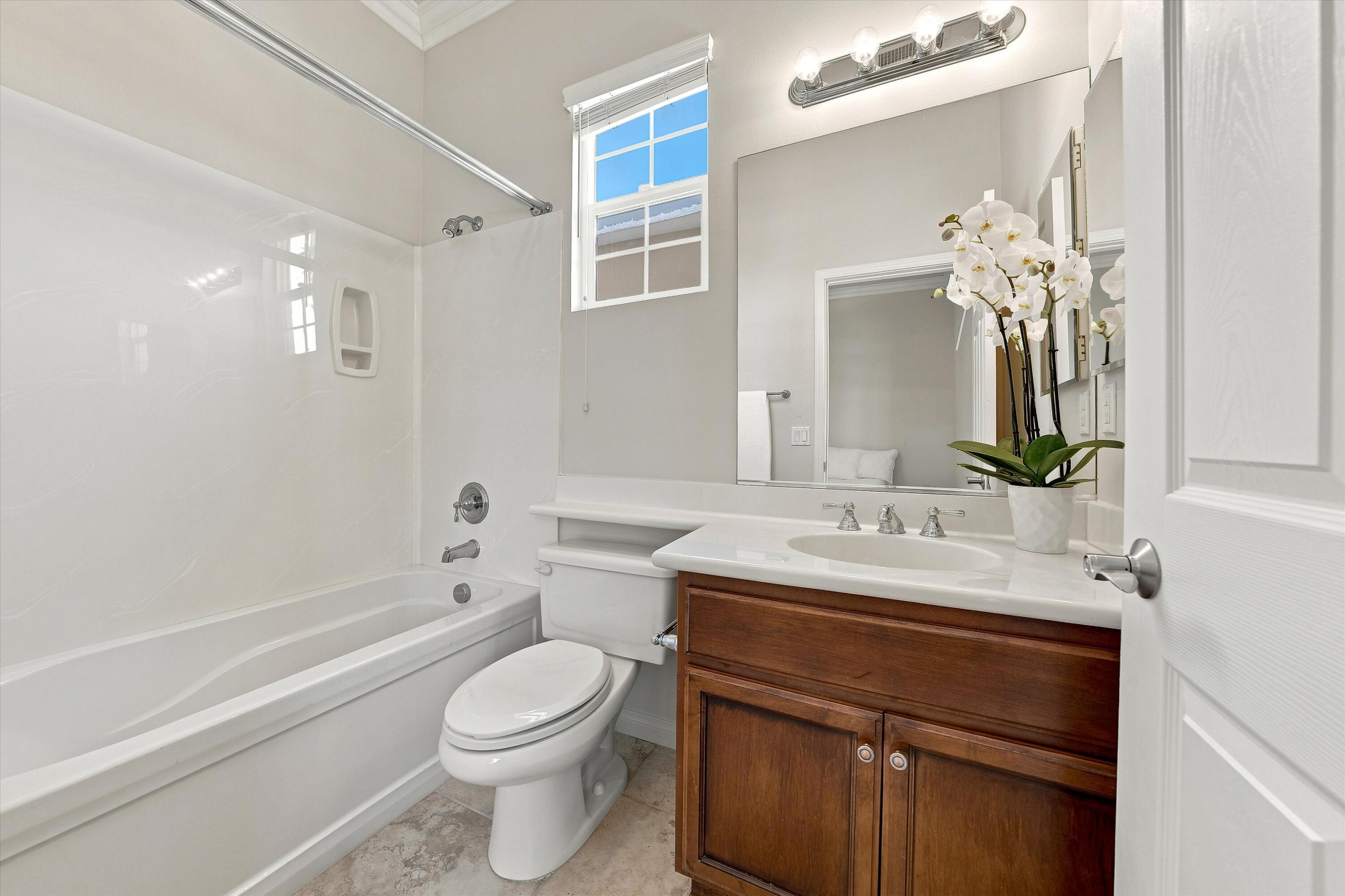 81206 Barrel Cactus Road La Quinta, CA 92253 - Photo 27 of 34 Casita Bath