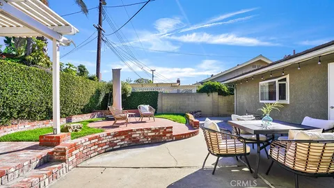 $1,249,000 | 5011 Cambridge Avenue, Westminster, CA 92683