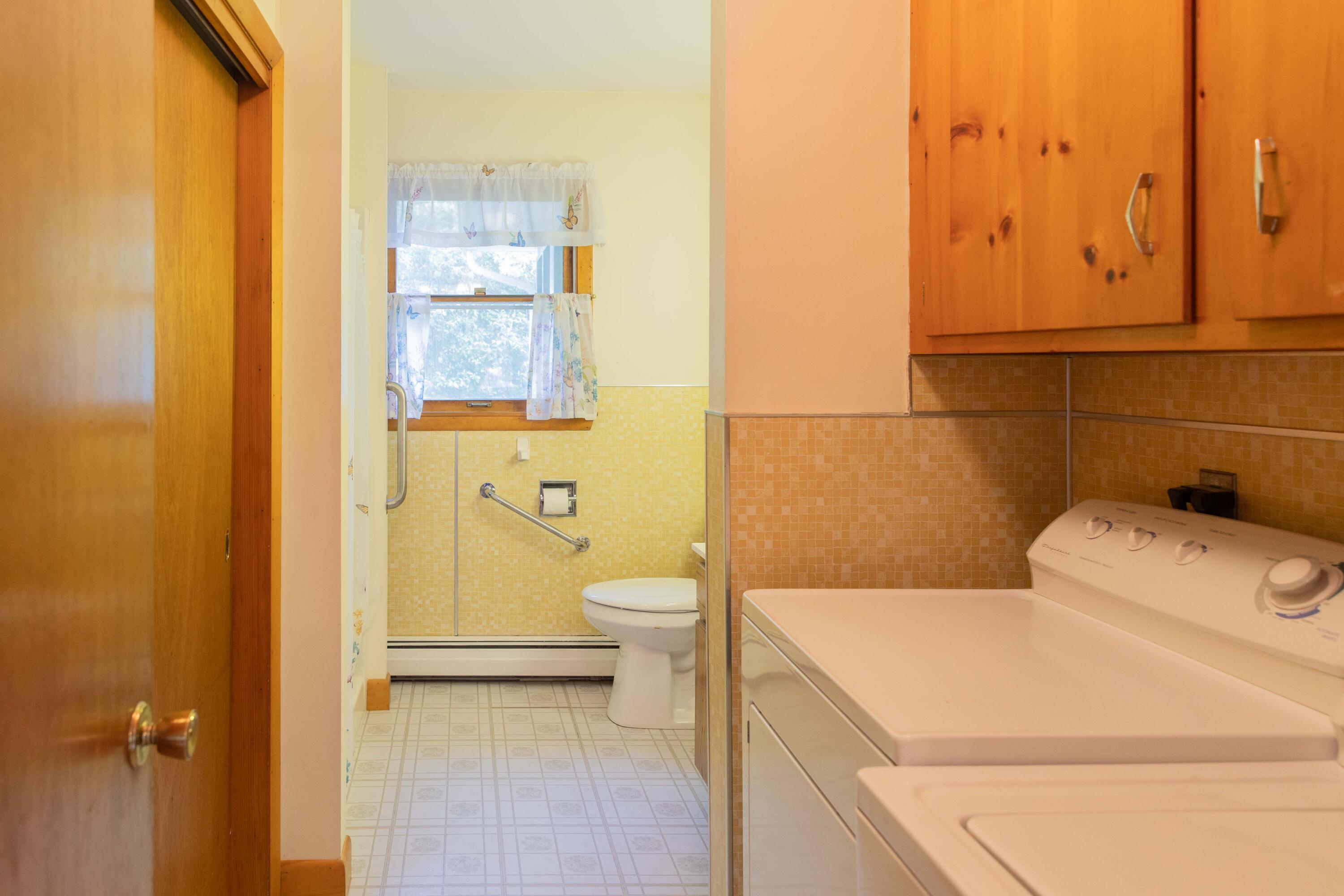 469 North Deer Isle Road Deer Isle, ME 04627 - Photo 23 of 36 469 N Deer Isle Rd-32
